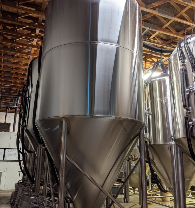 Yellow Dog Brewing Co.-穆迪港必去景点