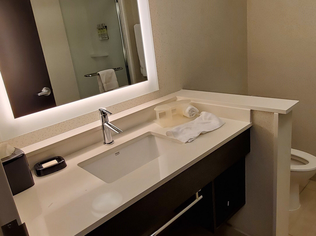 Holiday Inn Express & Suites Marietta By IHG主图