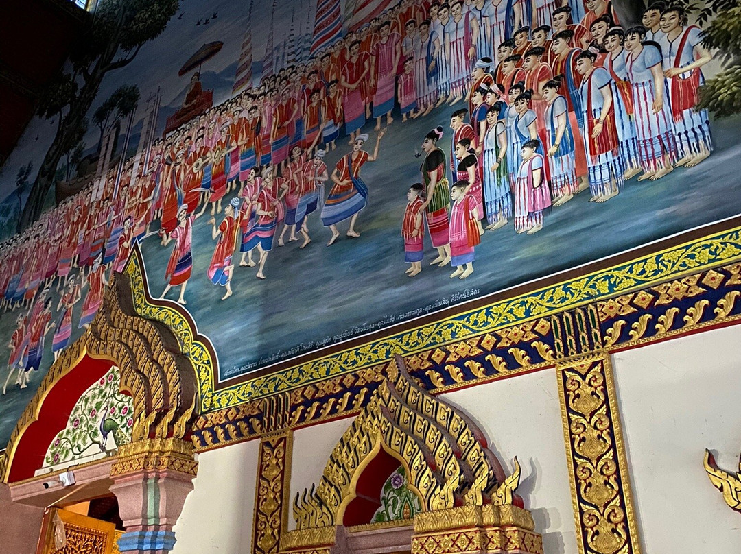 Wat Phra Bat Huai Tom-里县必去景点