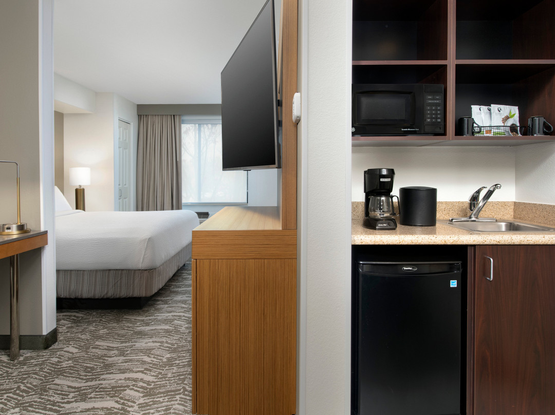 波特兰希尔斯伯勒万豪春丘套房酒店主图