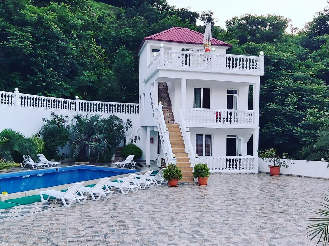 Zura Palace主图