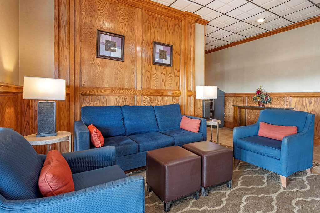 Comfort Inn & Suites主图