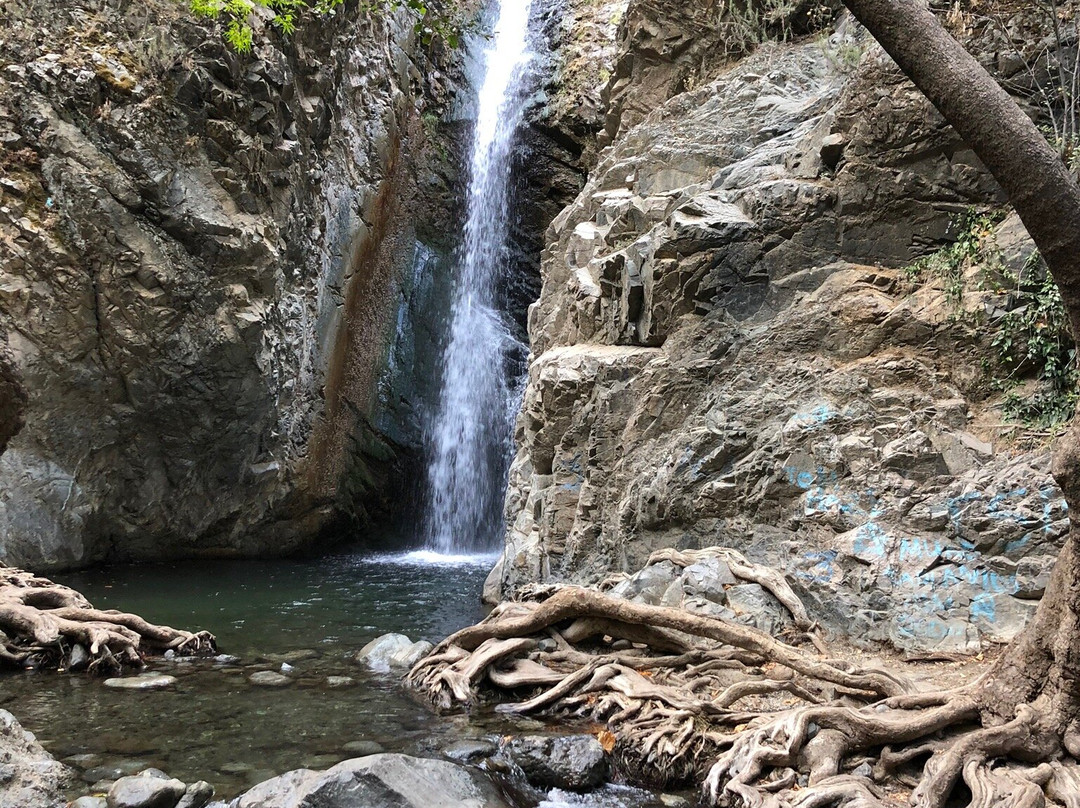 Millomeris Waterfall景点图片