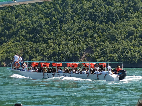 ATHS-地拉那必去景点