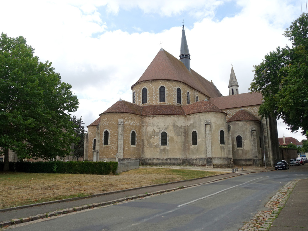 Église Saint-martin-au-val景点图片