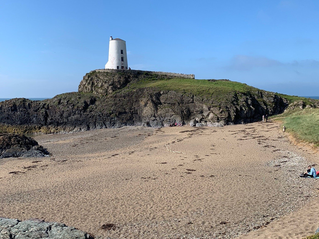 Llanddwyn Beach景点图片