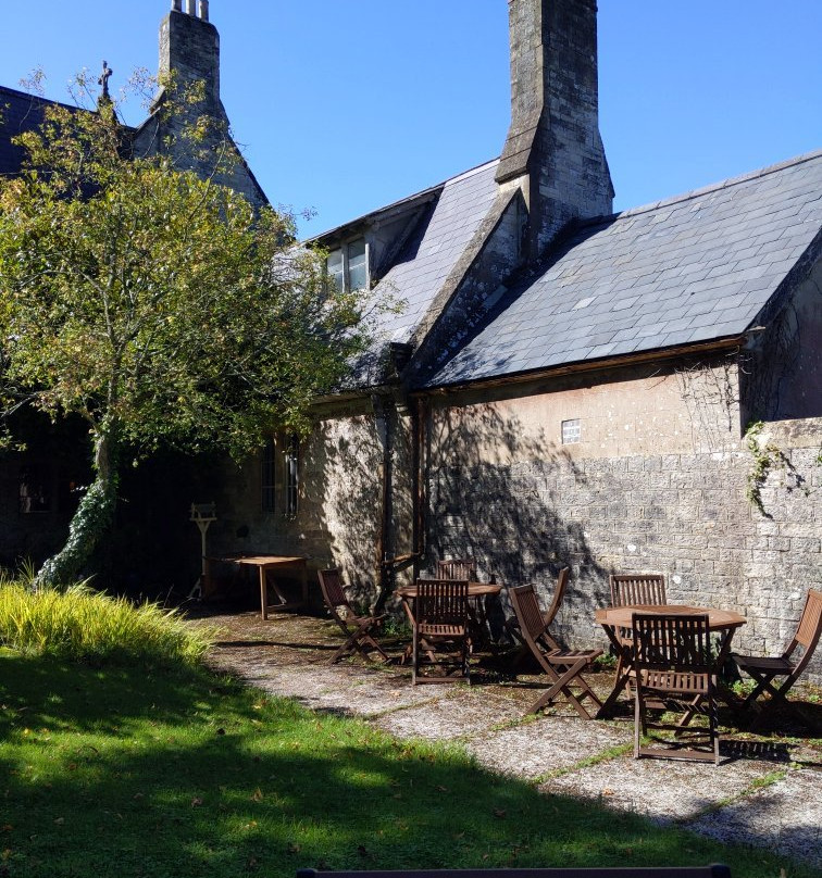 Carisbrooke Priory-Carisbrooke必去景点