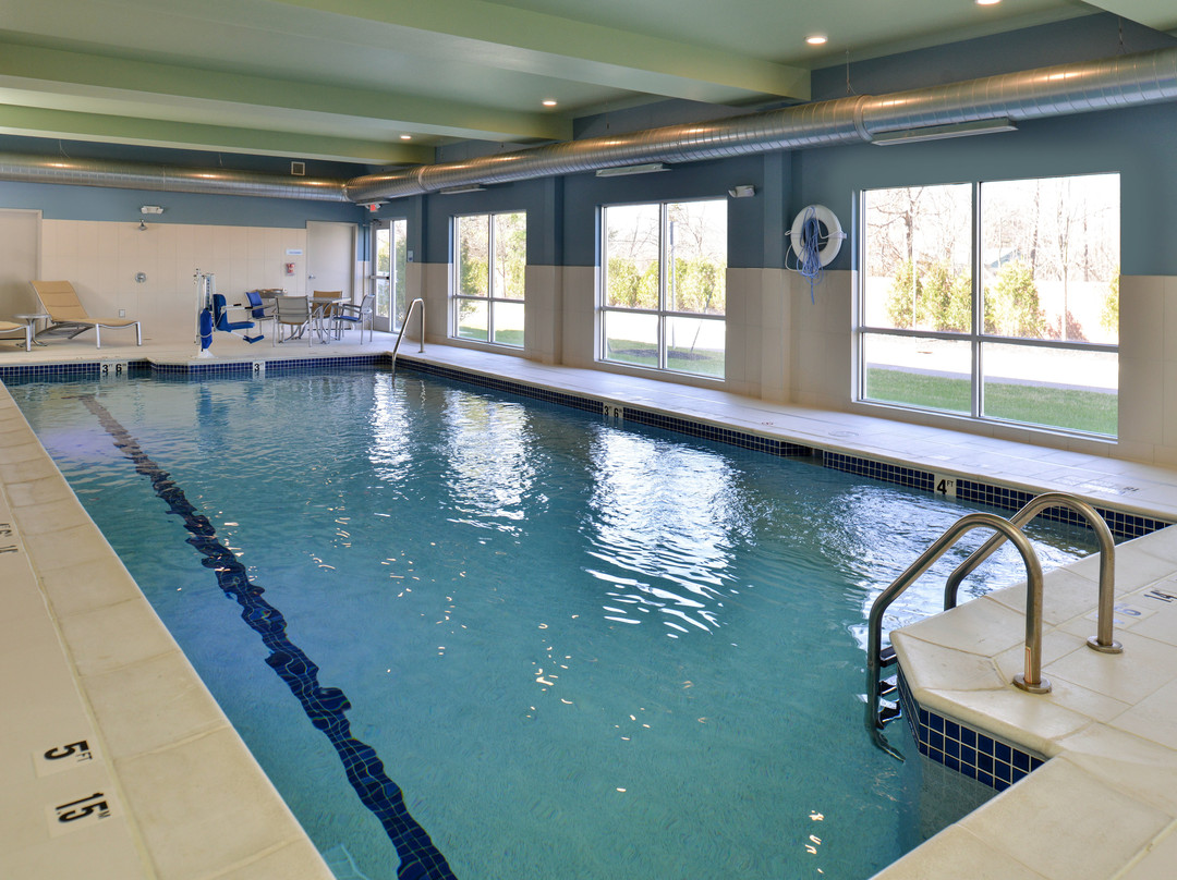 Holiday Inn Express & Suites Farmington Hills - Detroit By IHG主图