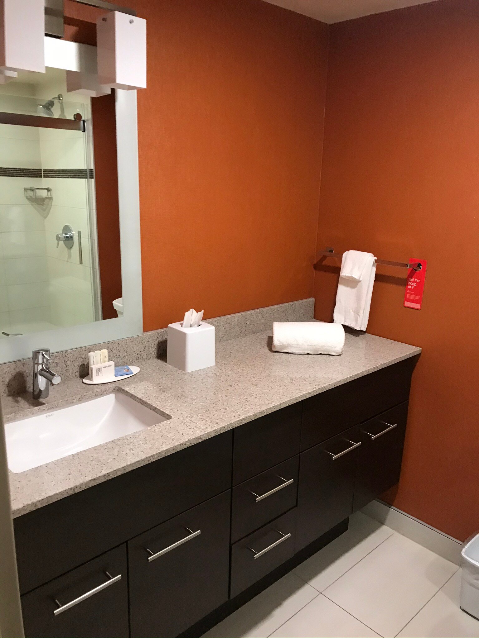 TownePlace Suites Windsor-浴室