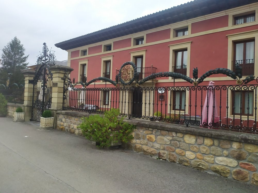 Villanueva de la Pena旅游攻略图片