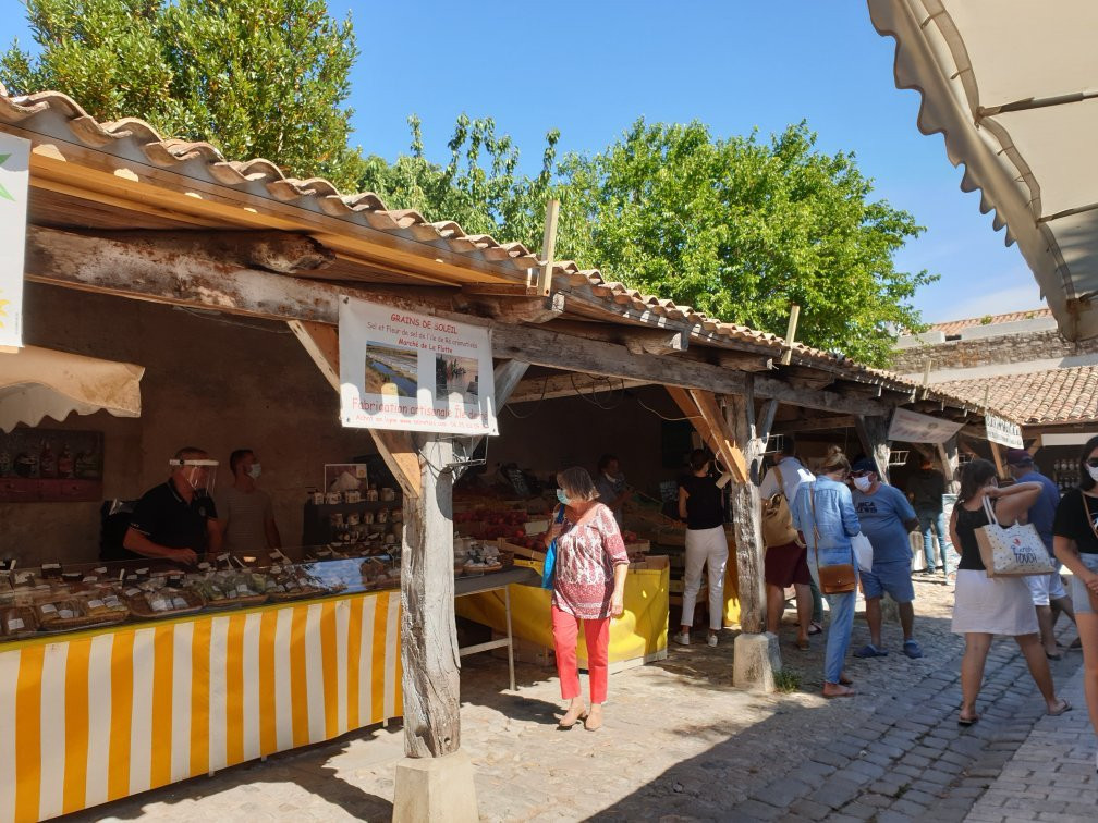 Marché de La Flotte景点图片