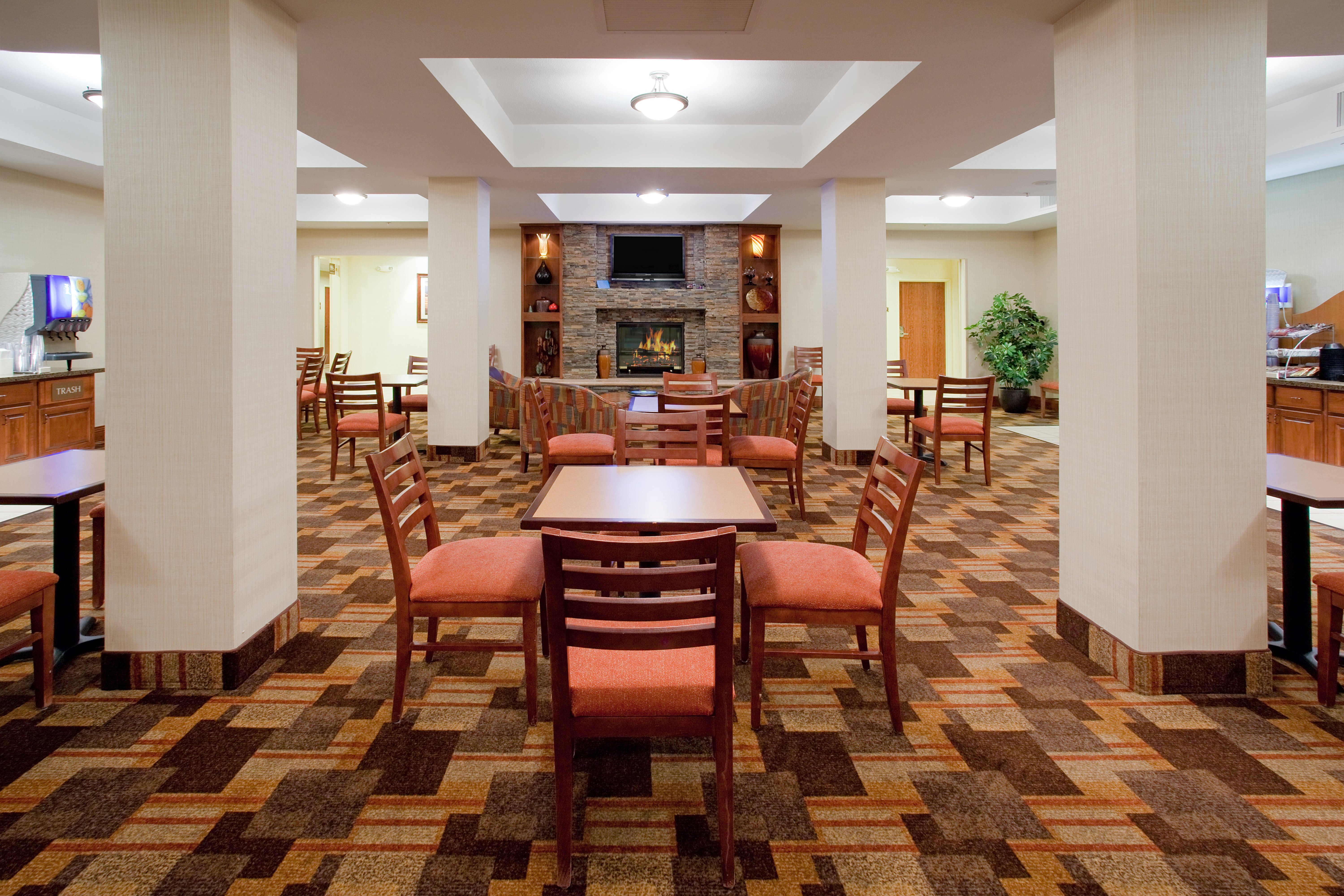 Holiday Inn Express & Suites Loveland By IHG-官方