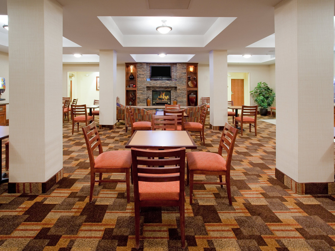 Holiday Inn Express & Suites Loveland By IHG主图
