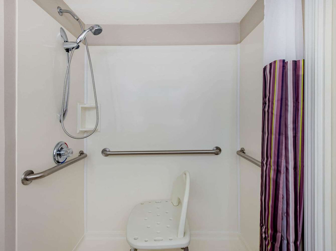 La Quinta Inn & Suites by Wyndham Lexington Park - Patuxent主图