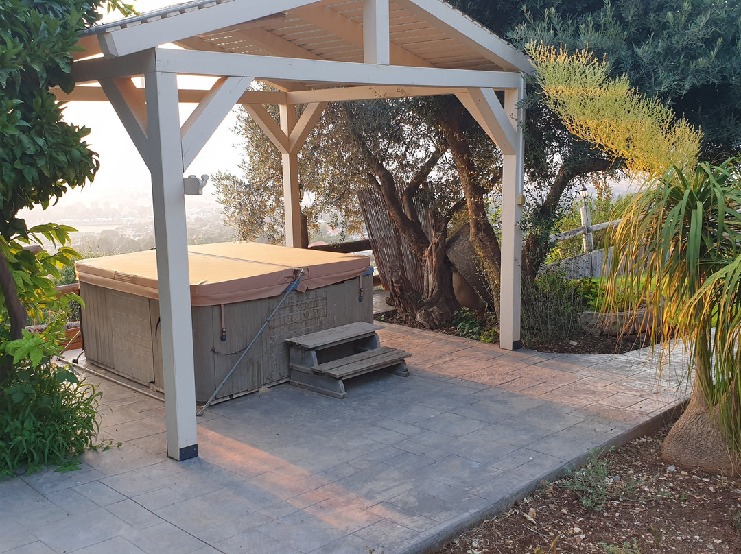 Hameiri Estate主图