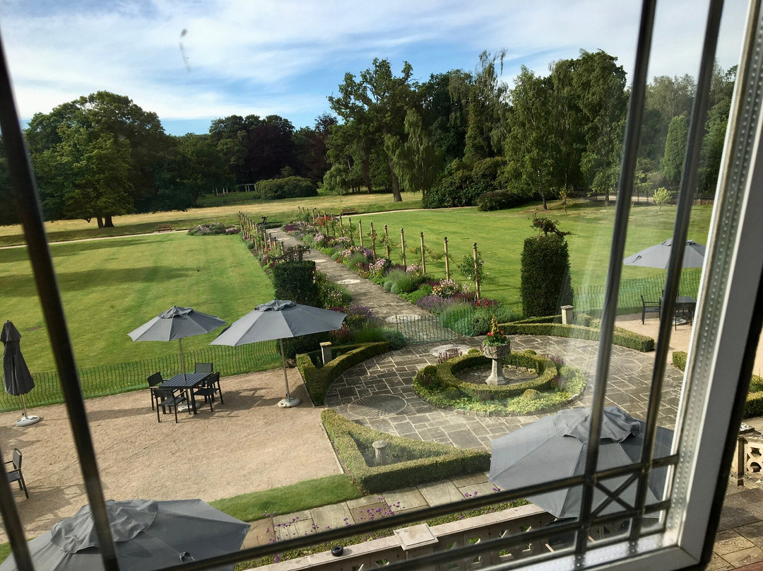 The Petwood Hotel主图