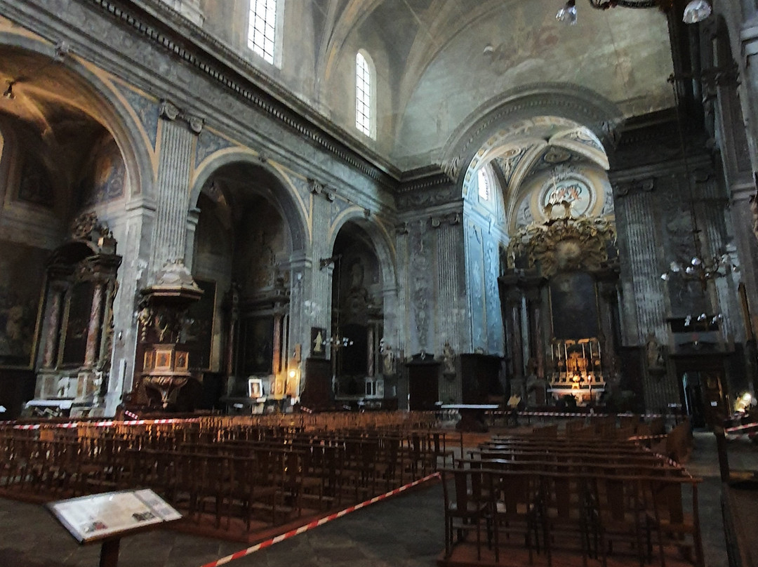 Église St-Benoît-卡斯特尔必去景点