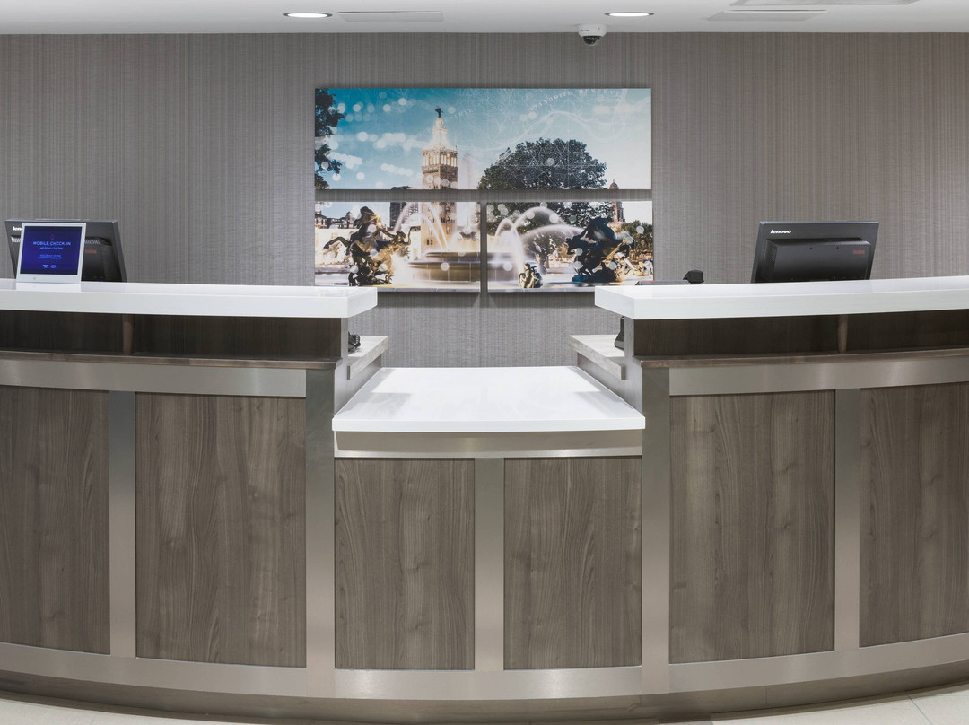 堪萨斯城乡村俱乐部广场 Residence Inn 酒店主图