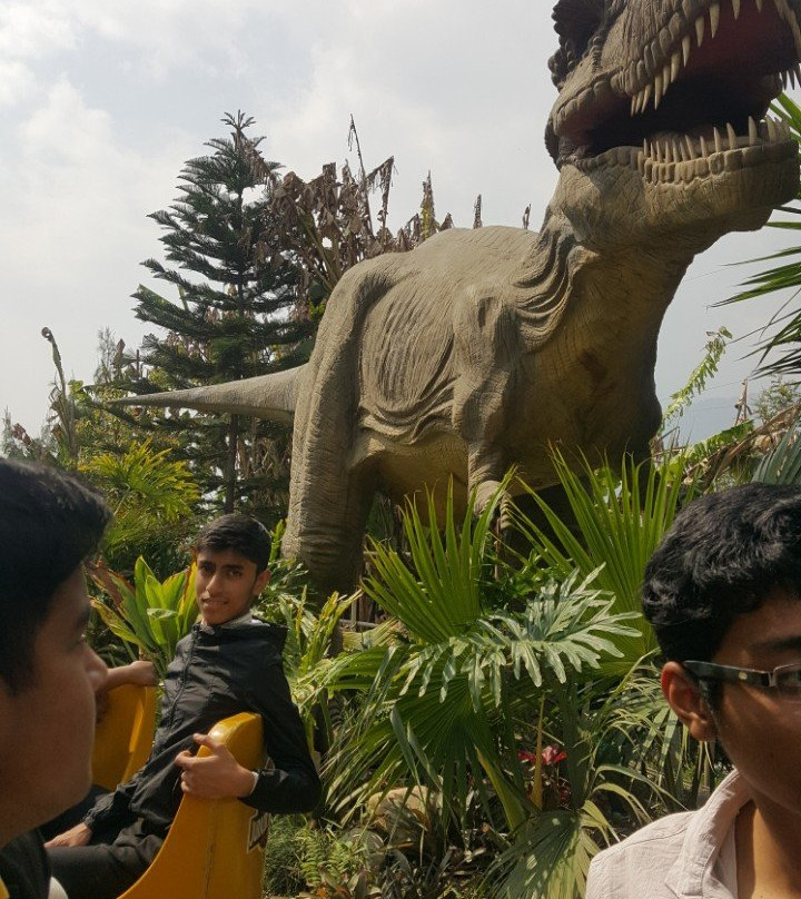 Whoopee Land Amusement and Water Park-Chobhar必去景点