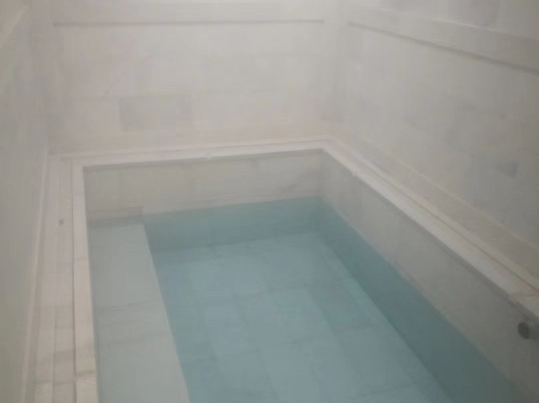 Hotel Emrovic Raj主图