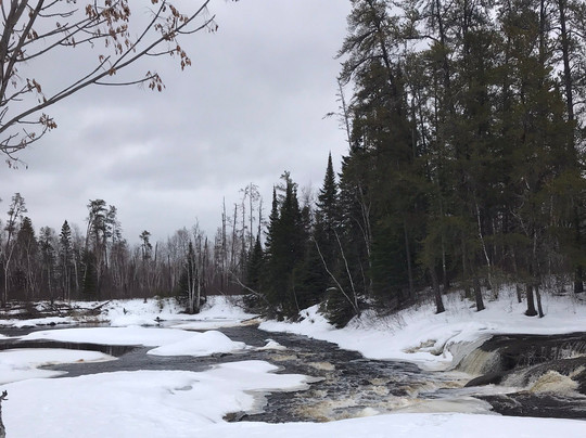 Pine Point Rapids-Oakbank必去景点