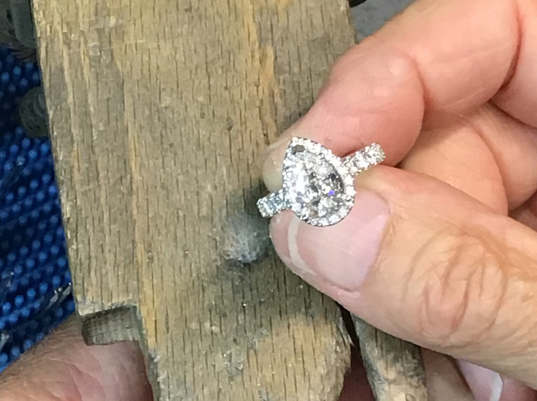 Leigh Jewelers-维罗海滩必去景点