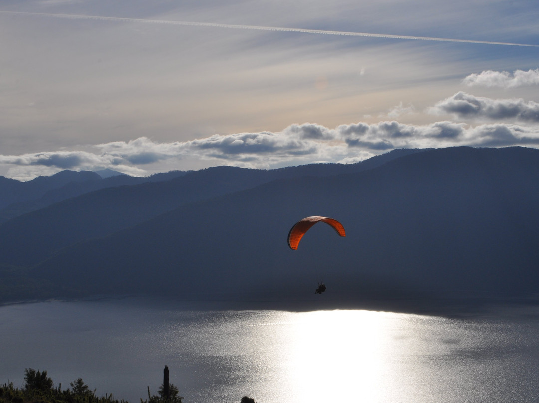 Pucon Paragliding-普孔必去景点