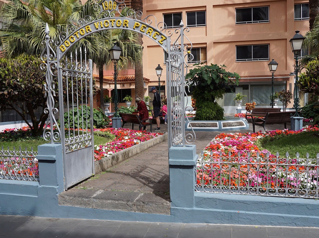 Plaza Victor Perez-德拉克鲁兹索尔港必去景点