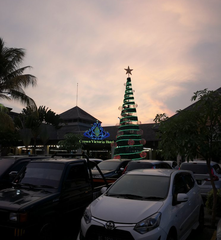 Crown Victoria Hotel主图