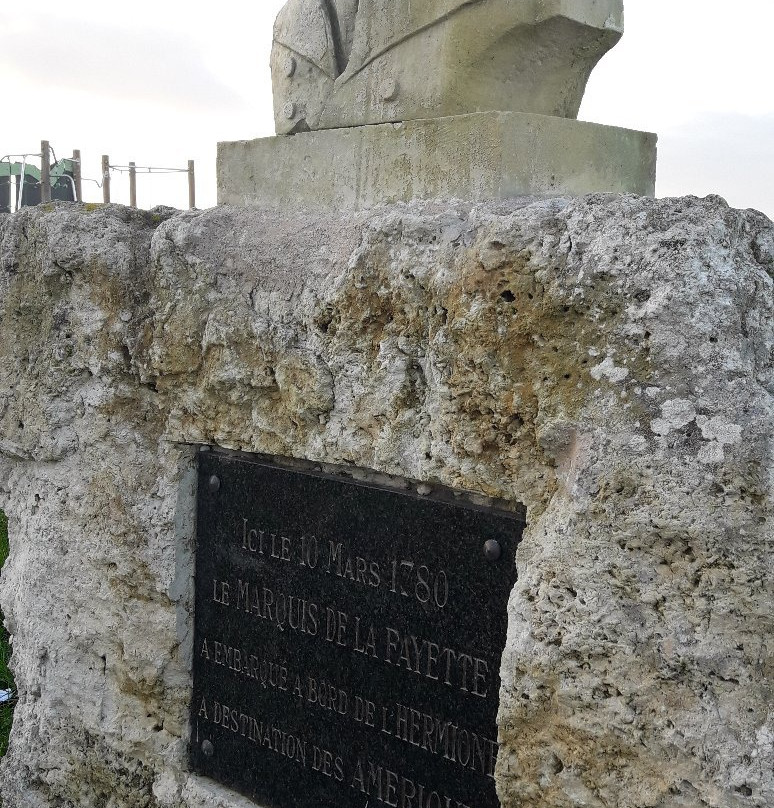 Memorial Lafayette-Port-des-Barques必去景点