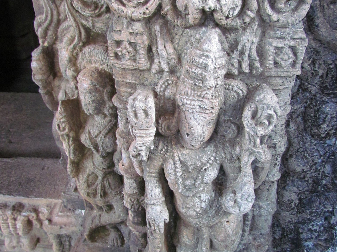 Karneshwar Temple景点图片