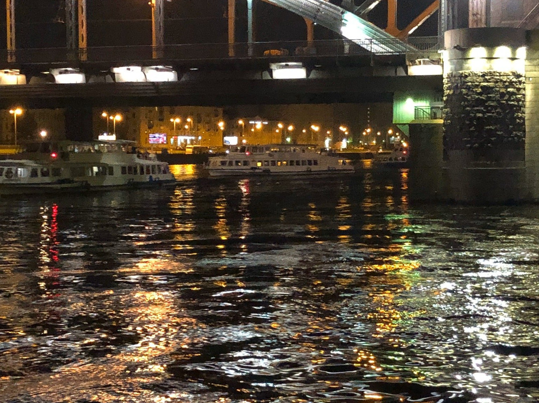Midnight St Petersburg Cruise: Drawbridges and Canals-圣彼得堡必去景点