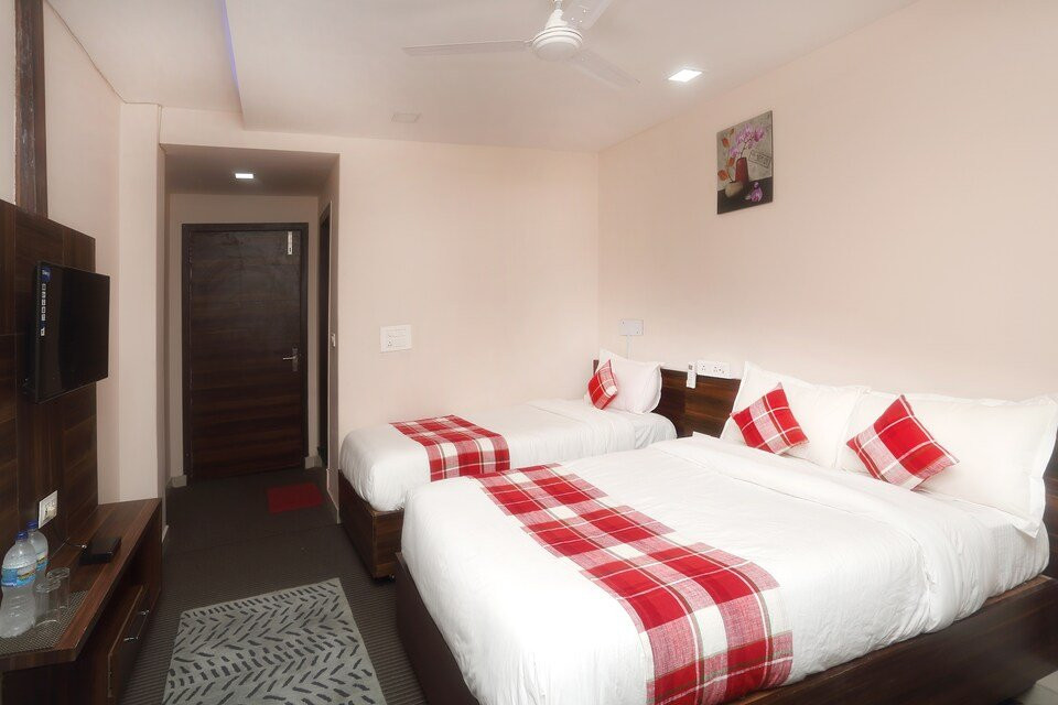 OYO 548 Hotel Swiss Palace Inn主图