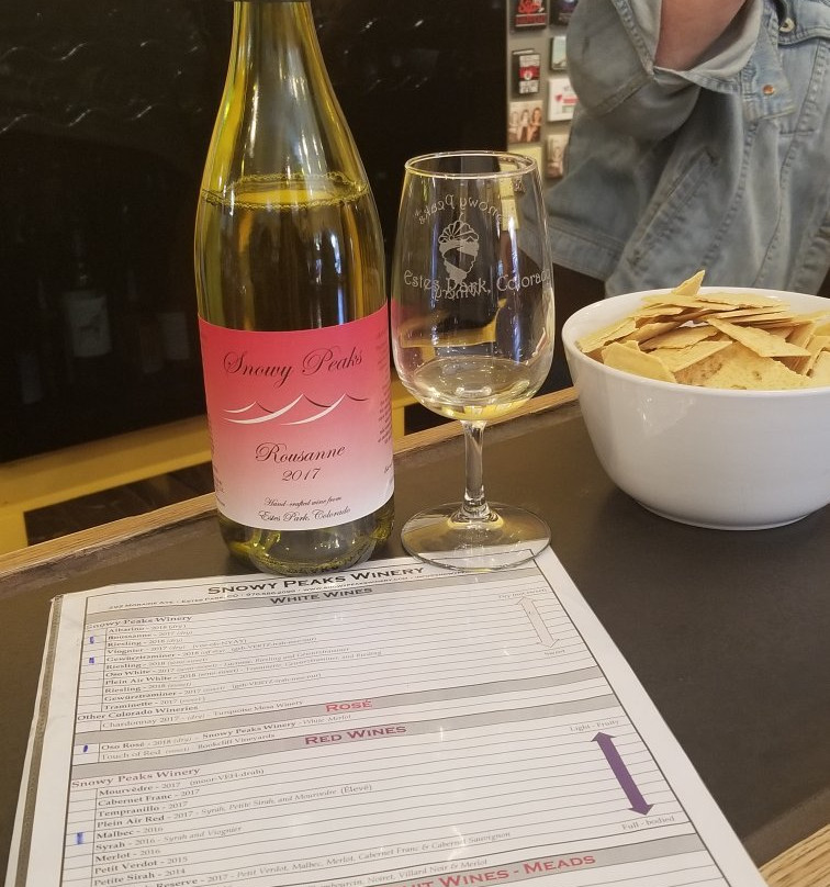 Snowy Peaks Winery-埃斯蒂斯公园必去景点