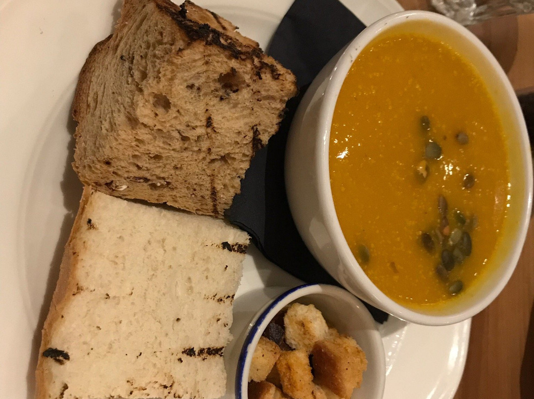 The Howard Arms主图