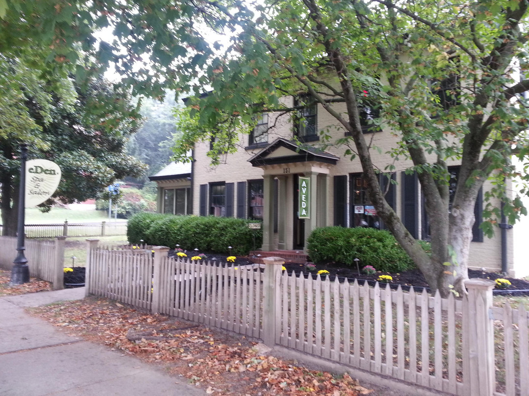 Olive Branch旅游景点-eDen Spa & Salon