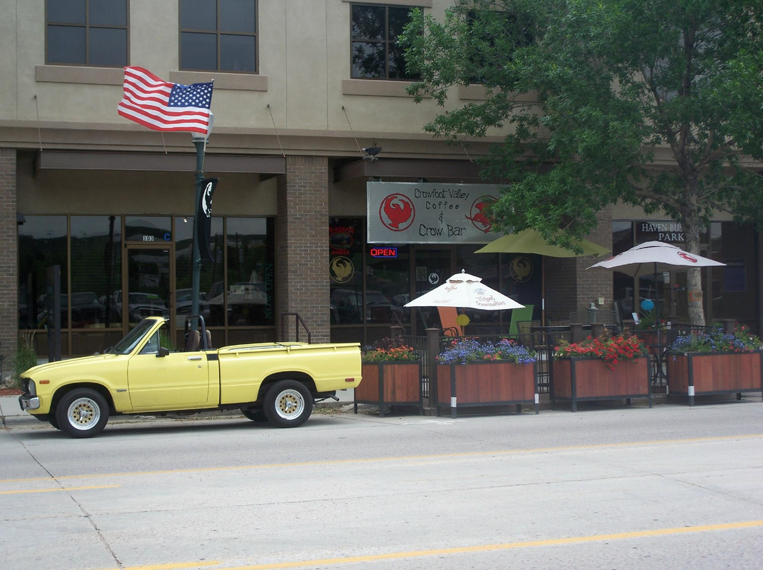 Franktown旅游景点-Crowfoot Valley Coffee and Crowbar