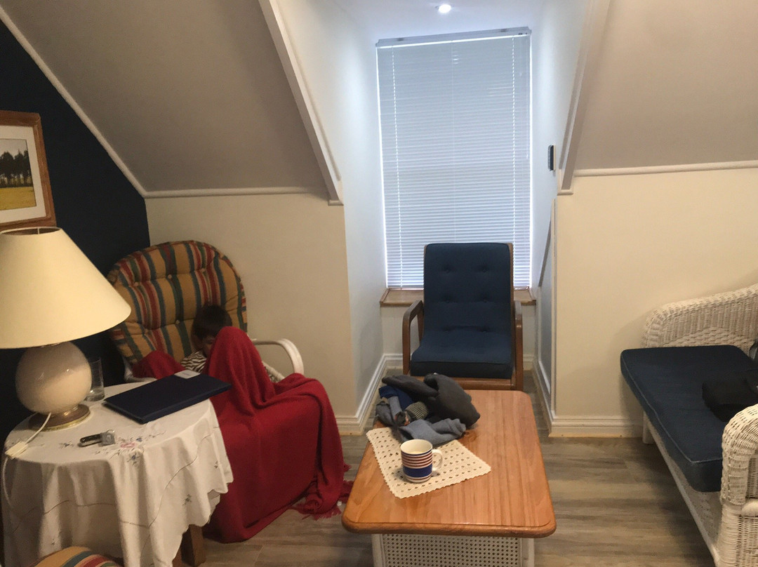 Beside Still Waters主图