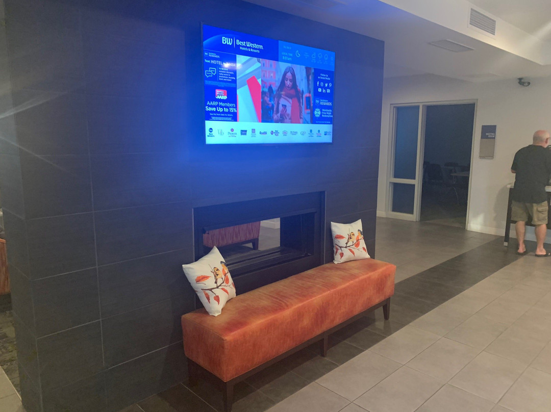 La Quinta Inn & Suites by Wyndham Tulsa Downtown / Route 66主图