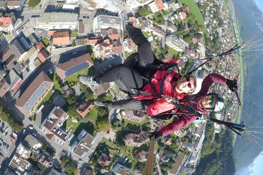 因特拉肯滑翔伞-因特拉肯必去景点