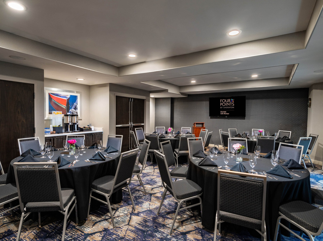Four Points by Sheraton Charlotte - Lake Norman主图