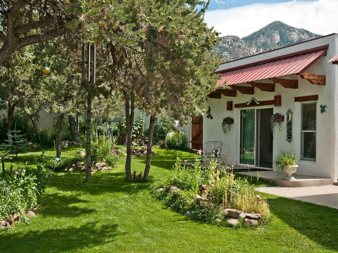 Crestone Casitas