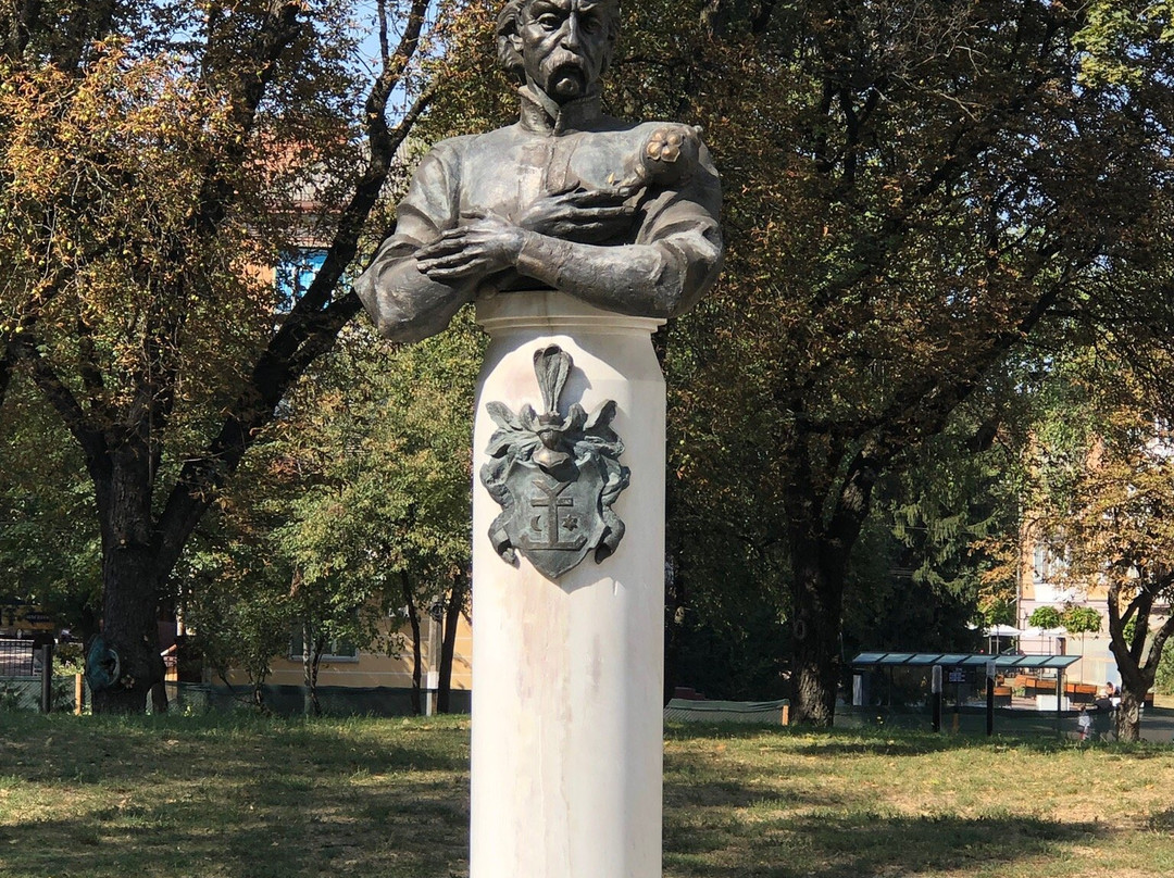 Hetman Mazepa Monument-Chernihiv必去景点