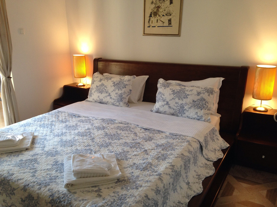 Tianis Apartments主图