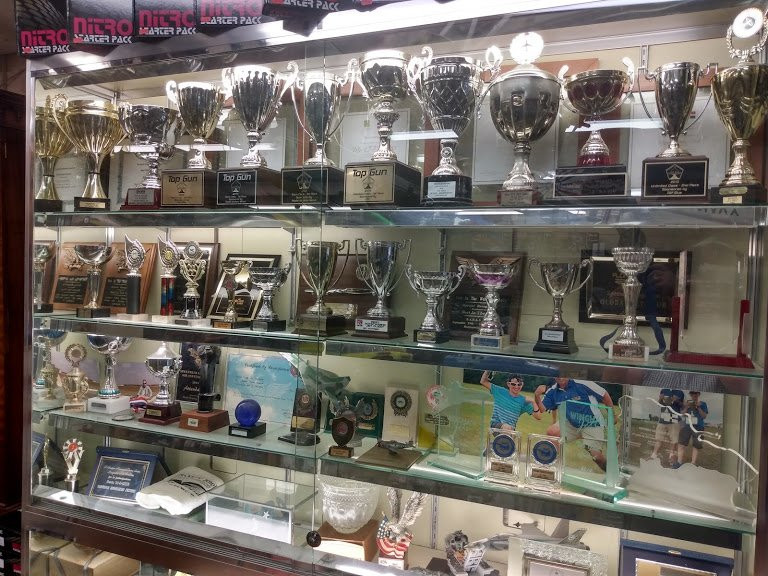 Al's Hobbies Store and RC Plane Collection-米尔顿凯恩斯必去景点