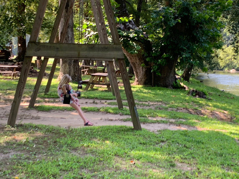 Darnell Farms-布赖森城必去景点