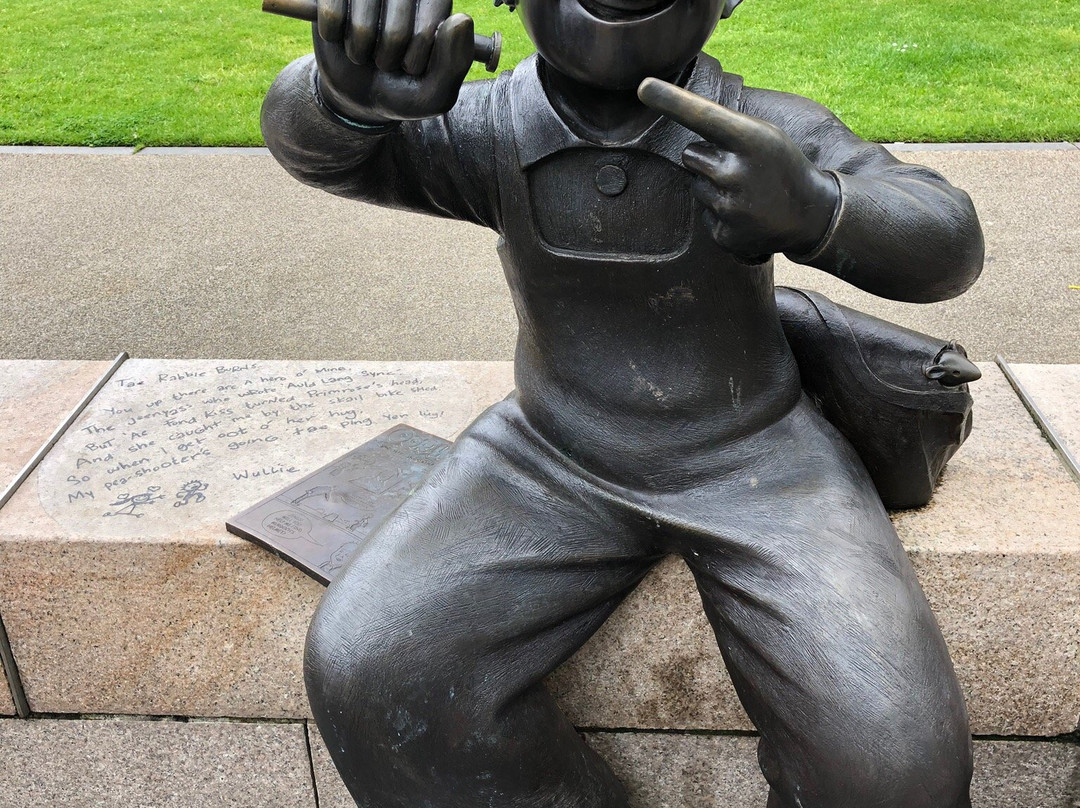 OOR Wullie Bronze Statue-敦提必去景点