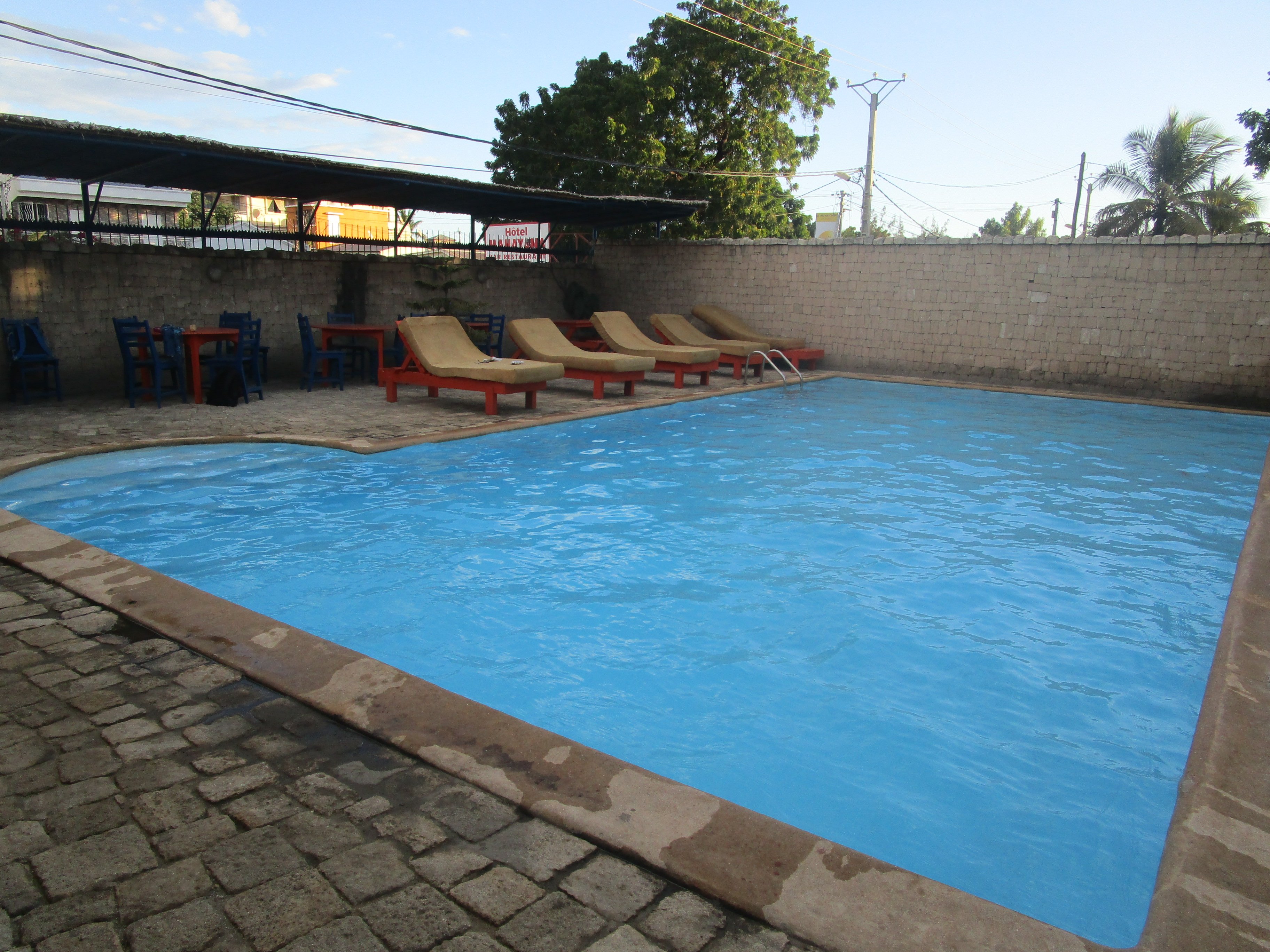 Hotel Mahayana Sharangi-泳池