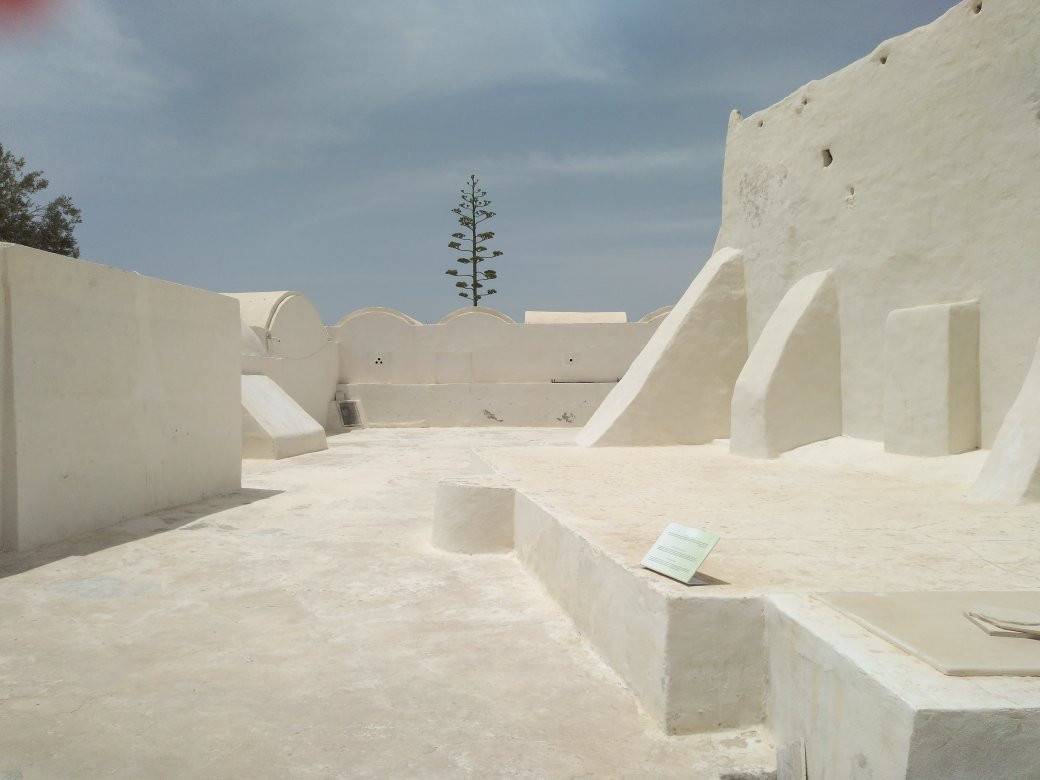 Jama Fadloud (Mosque)-米栋必去景点