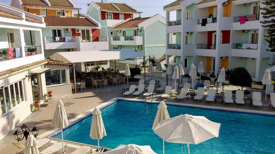 Maistrali Hotel & Apartments主图